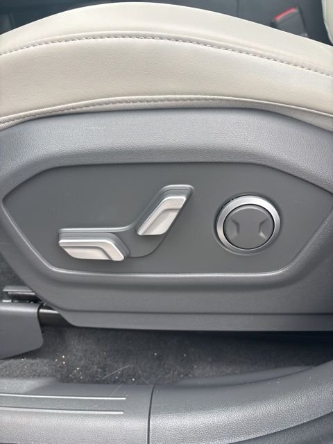 Used 2024 Silver Hyundai SEL image 37