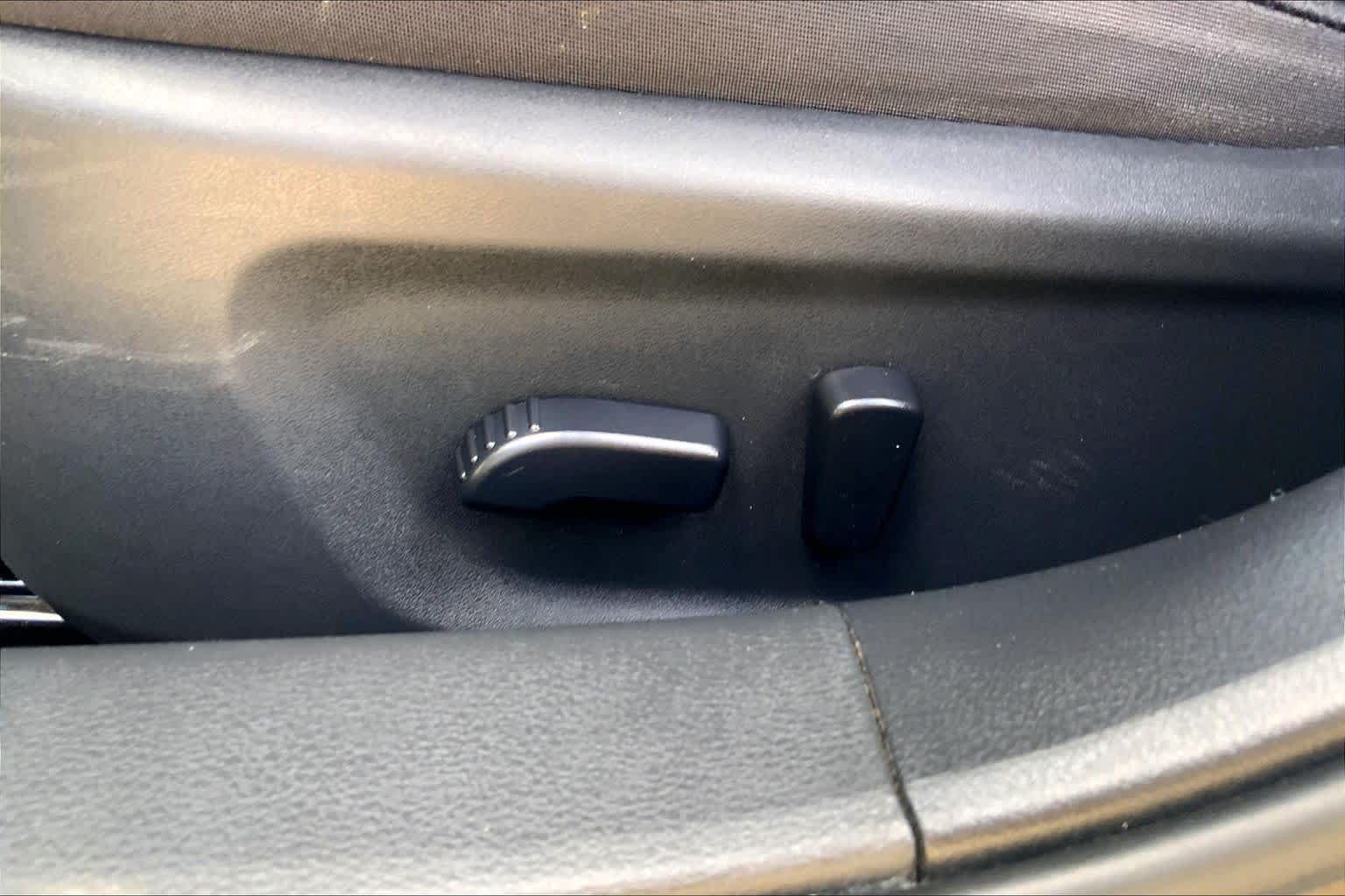 Used 2020 Gun Metallic Nissan 2.5 S image 32