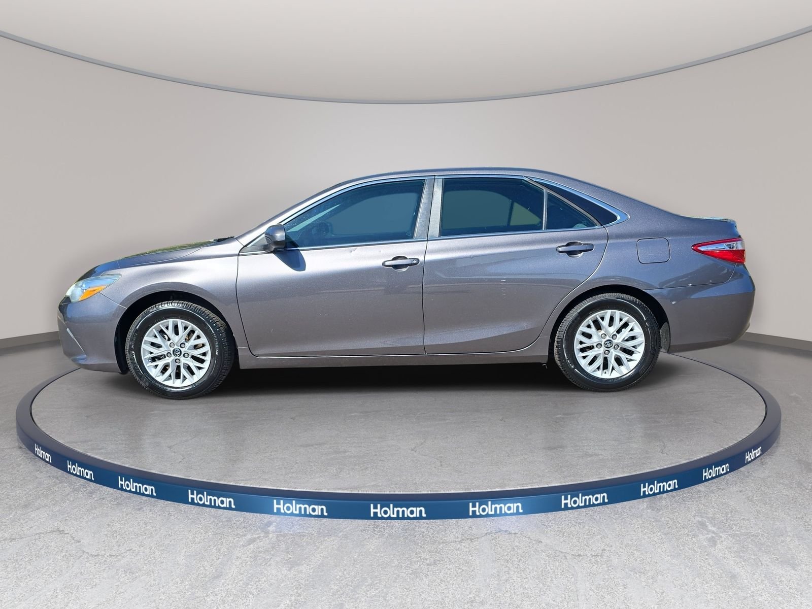 Used 2017 Gray Toyota LE image 9