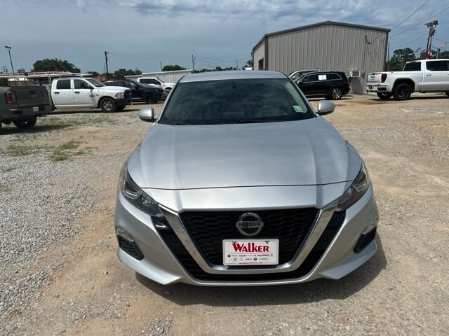 Used 2020 Silver Nissan 2.5 S image 3