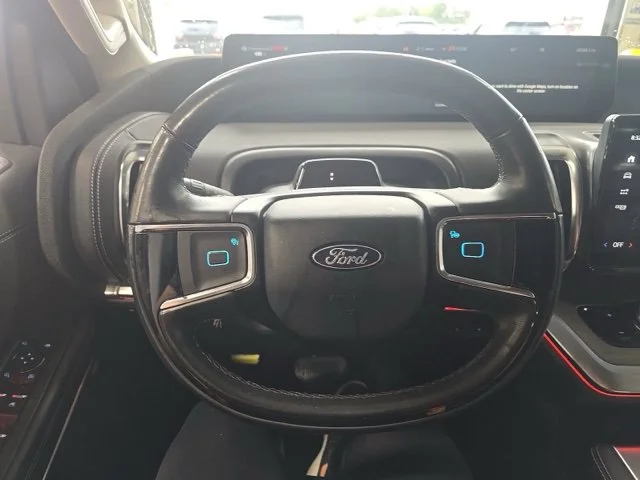 Used 2025 White Ford Platinum image 10