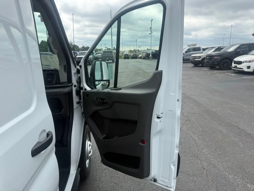 New 2026 Oxford White Ford Cargo Van image 58