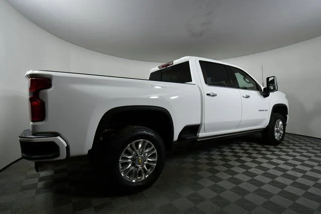 2022 Chevrolet Silverado 3500HD High Country - Photo 10