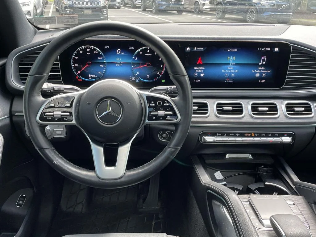 Used 2022 Cardinal Red Metallic Mercedes-Benz GLE 350 image 22