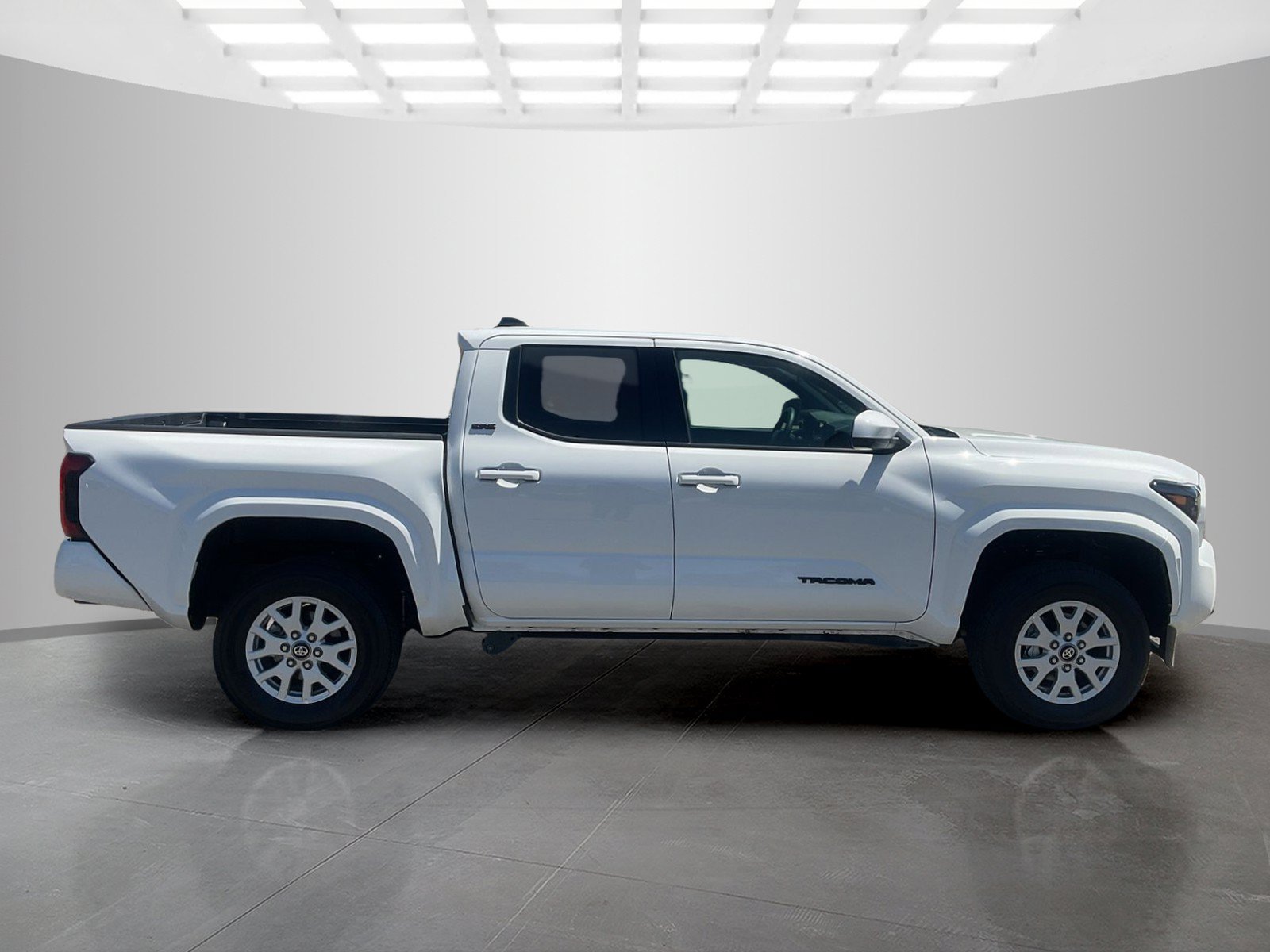 Certified Used 2025 Ice Cap Toyota SR5 image 6