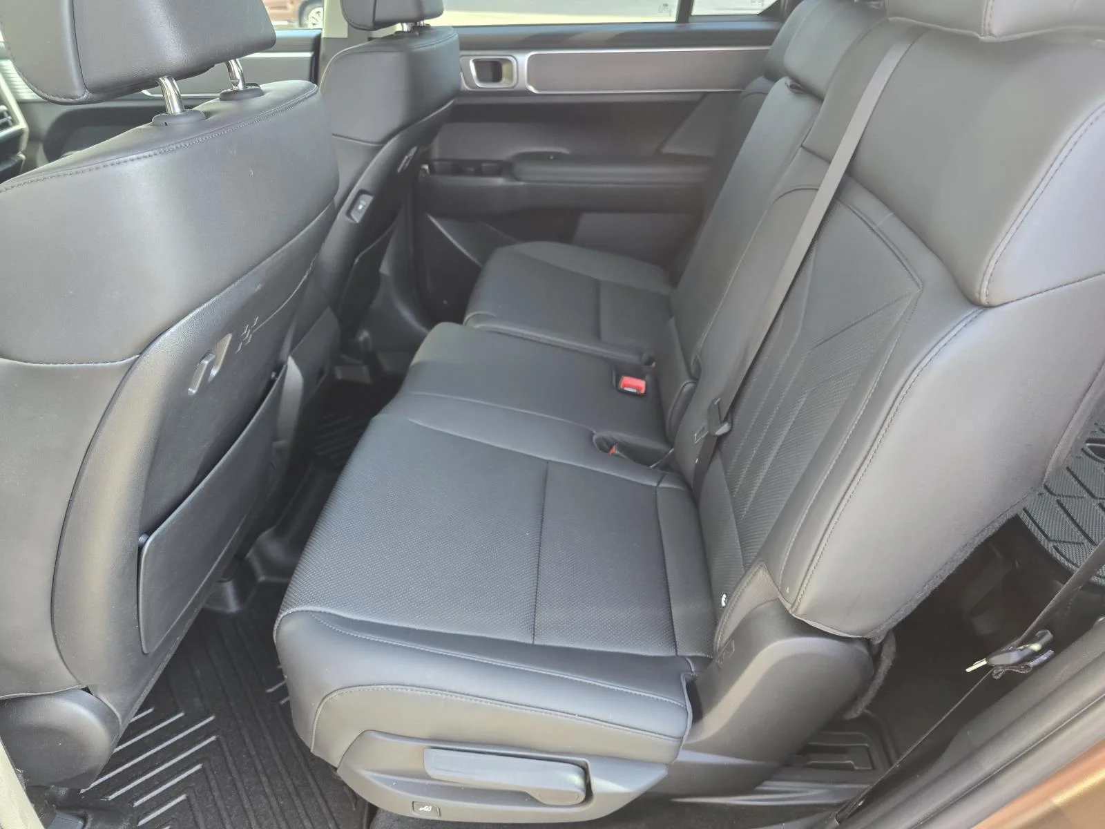 Used 2024 Earthy Brass Matte Hyundai XRT image 10