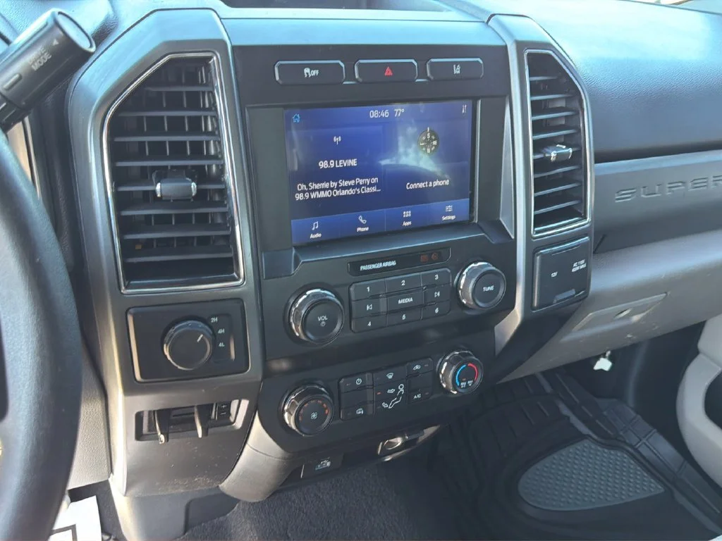 Used 2020 White Ford XLT image 21