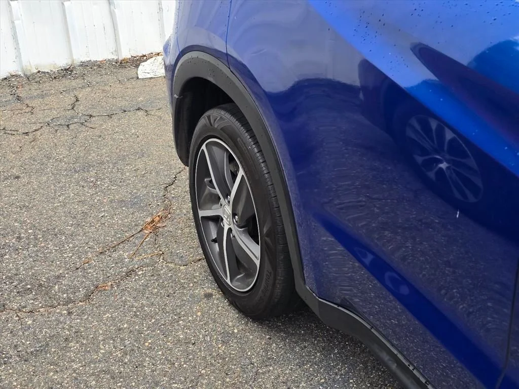 Used 2021 Silver Honda EX image 16