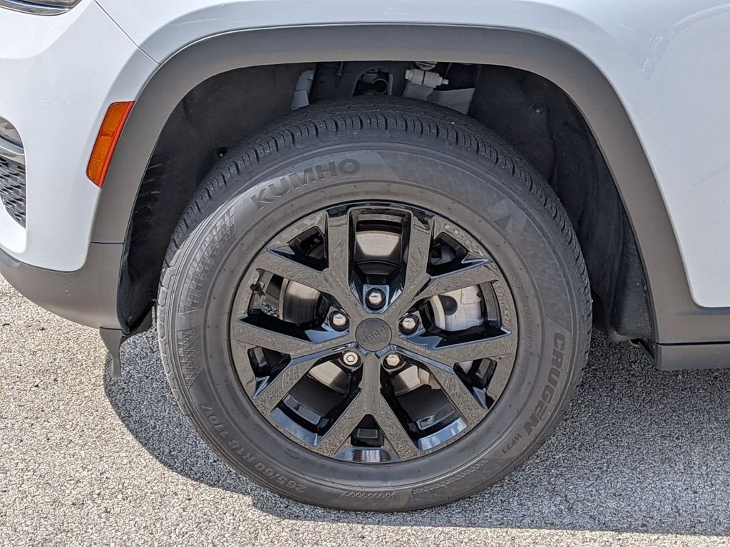 Used 2022 White Jeep Limited image 15