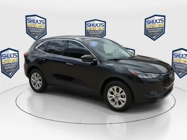 Used 2024 Agate Black Metallic Ford Active image 2