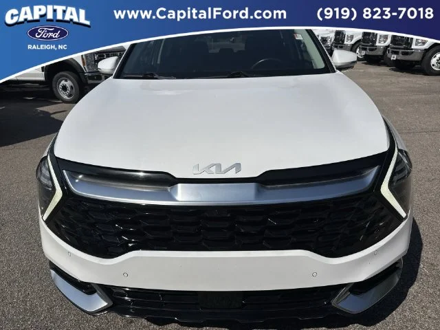 Used 2023 White Kia SX-Prestige image 10