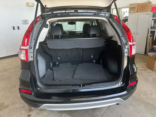 Used 2016  Honda Touring image 23