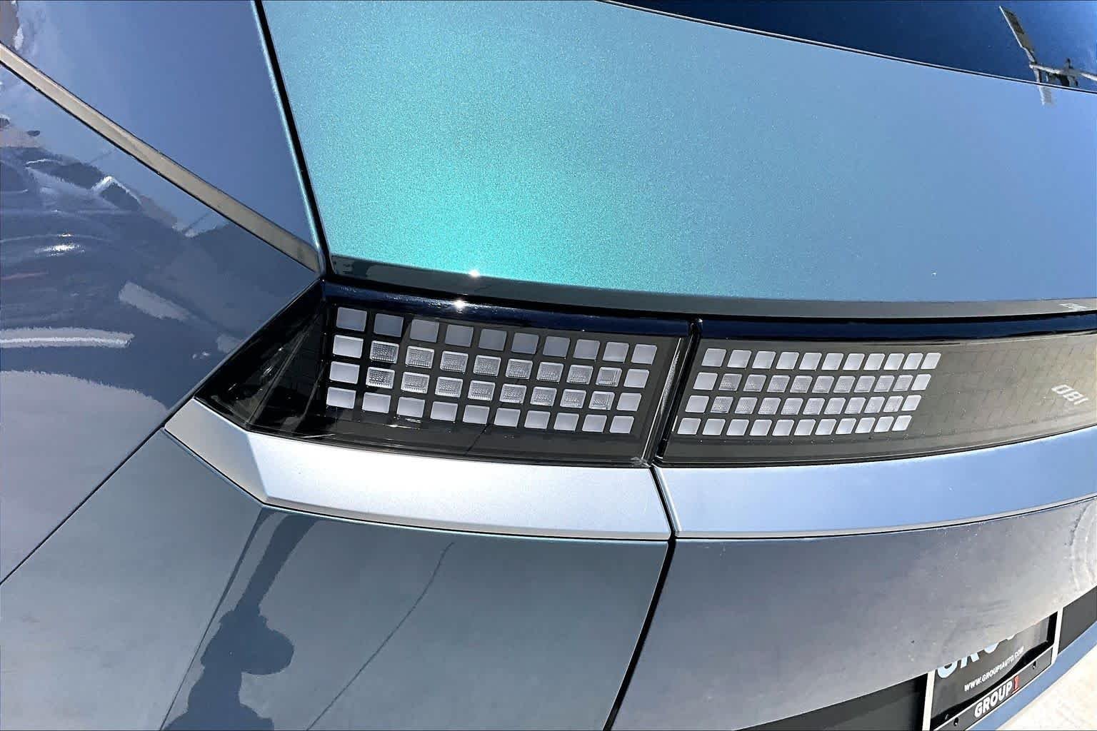 Used 2023 Digital Teal Hyundai SEL image 26