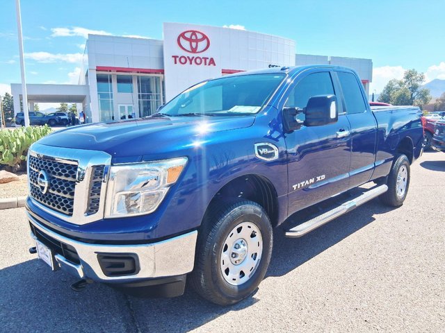 2017 Nissan Titan XD SV