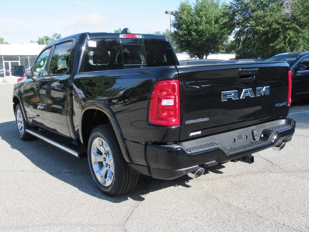 New 2026 Diamond Black Crystal Pearlcoat RAM Big Horn/Lone Star image 5