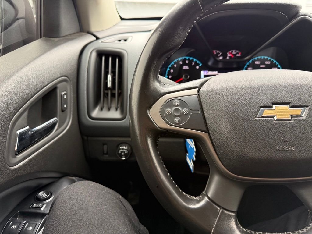 Used 2016 Summit White Chevrolet Z71 image 7