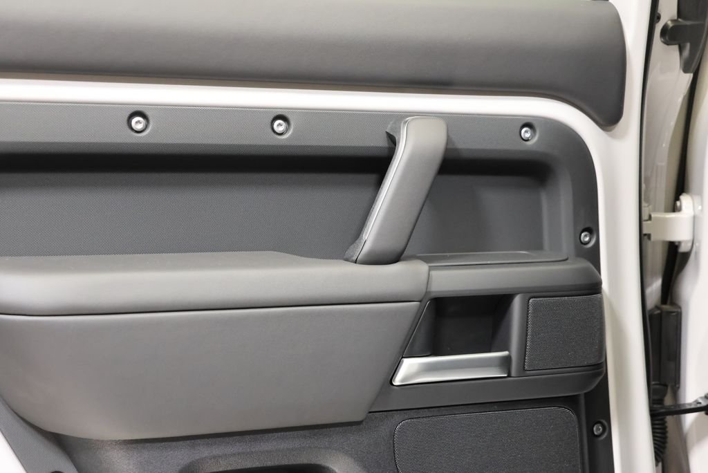 New 2026 Borasco Grey Land Rover S image 33
