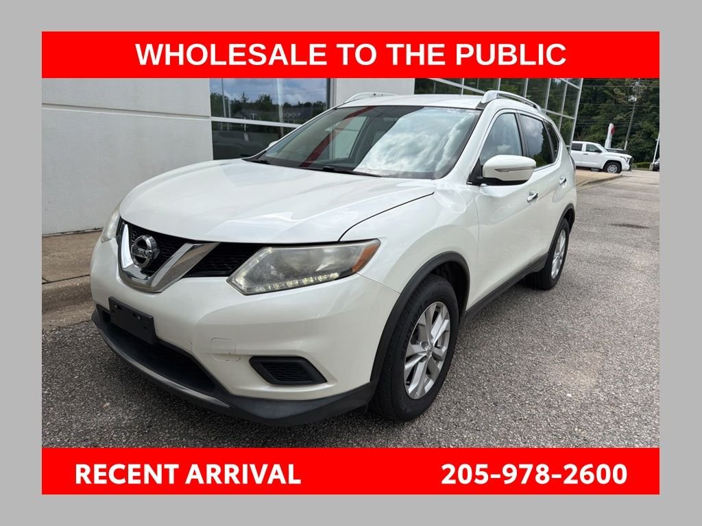 2015 Nissan Rogue SV FWD's photo
