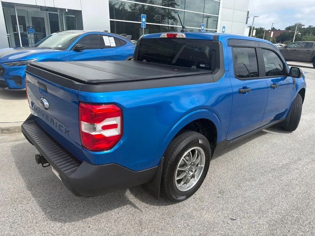 Certified Used 2022 Blue Metallic Ford XL image 5