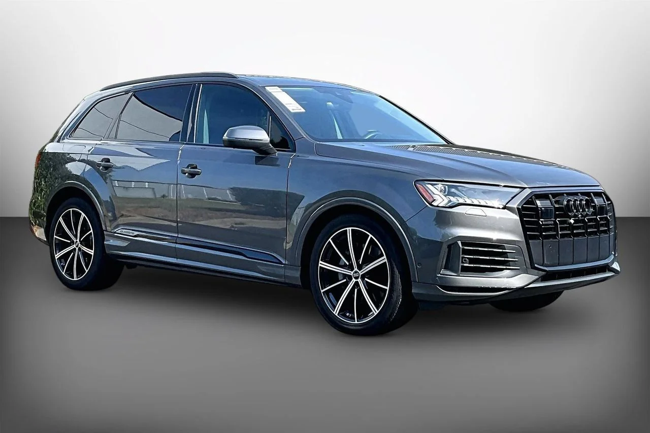 Certified Used 2024  Audi 55 Prestige image 2