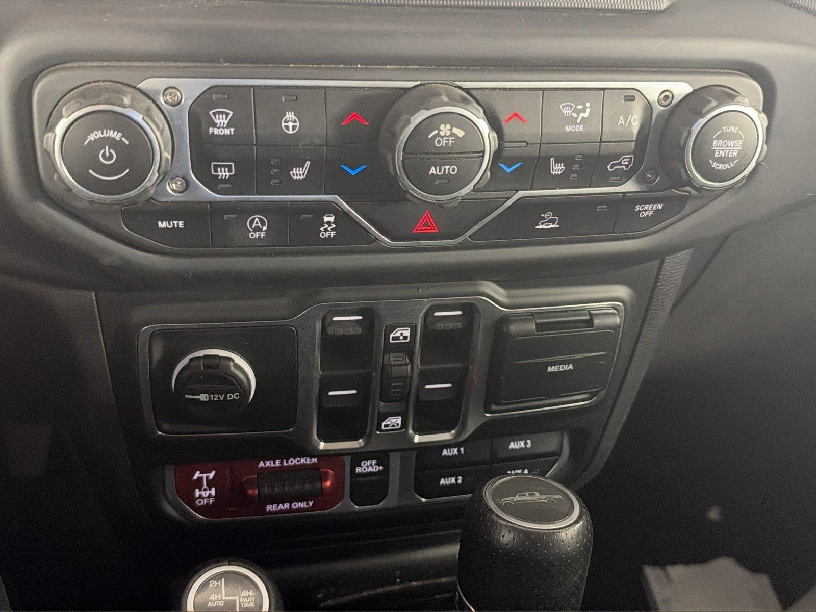 Used 2022 Granite Crystal Metallic Clearcoat Jeep Mojave image 15