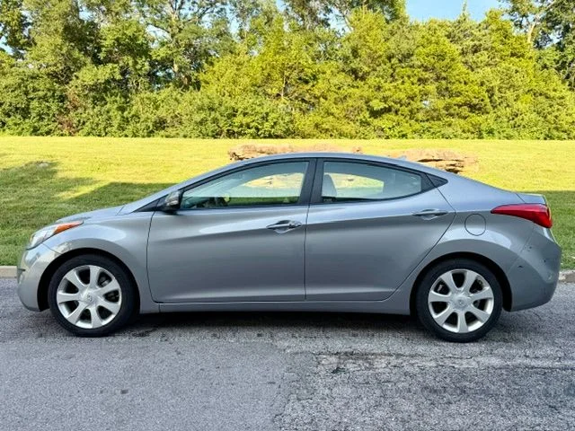 Used 2012 Hyundai Elantra Limited with VIN KMHDH4AEXCU452199 for sale in Ballwin, MO