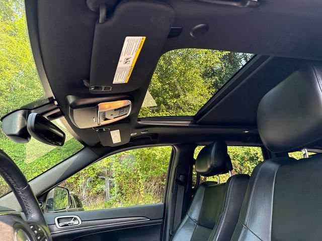 Used 2018 Bright White Clearcoat Jeep Limited image 27
