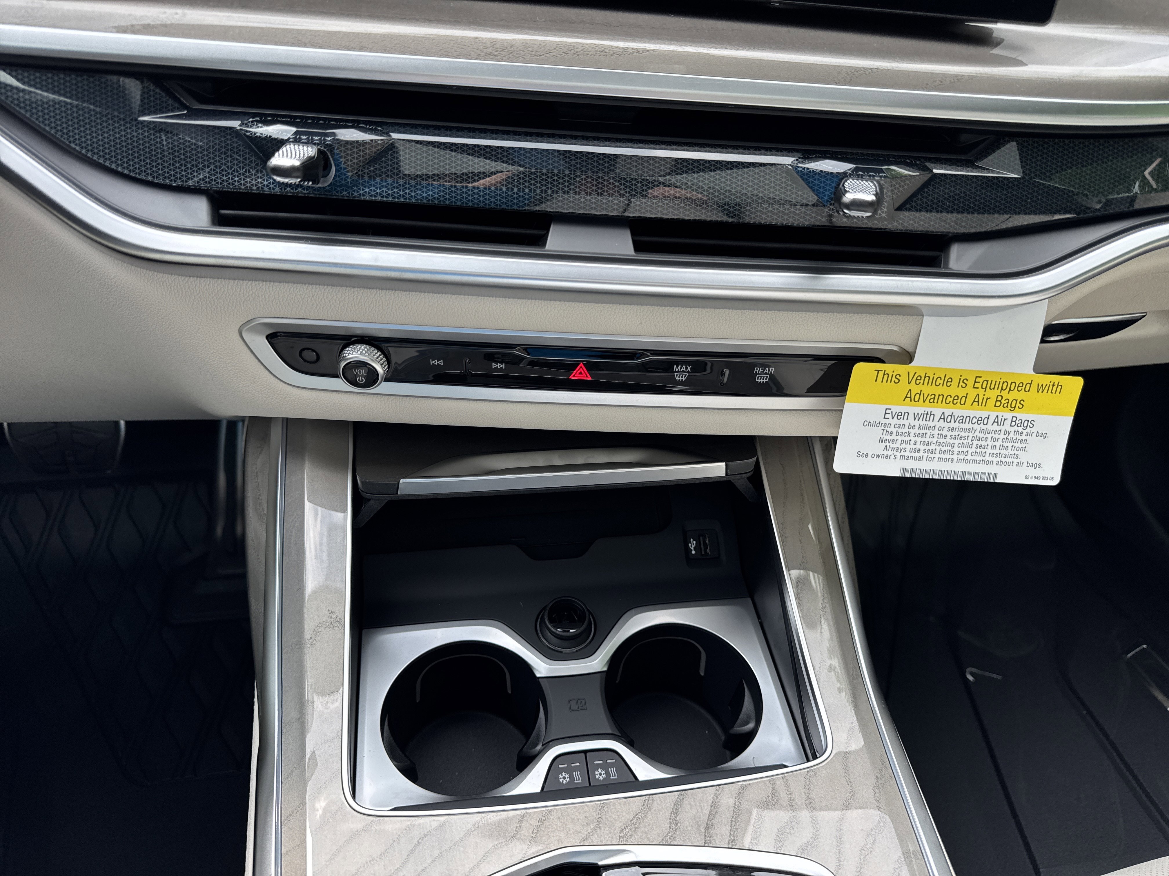New 2027 0C4P Brooklyn Grey Metallic BMW xDrive40i image 17