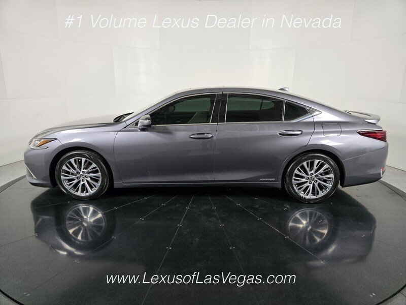 Used 2020 Gray Pearl Lexus 300h image 3
