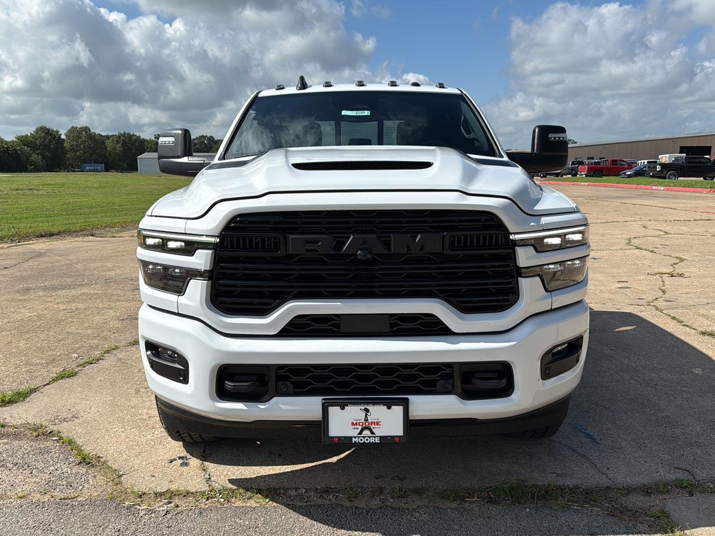New 2026 Bright White Clear-Coat Exterior Paint RAM Laramie image 2