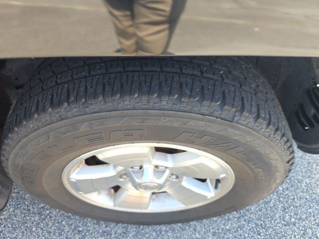 Used 2005 Black Toyota SR5 image 5