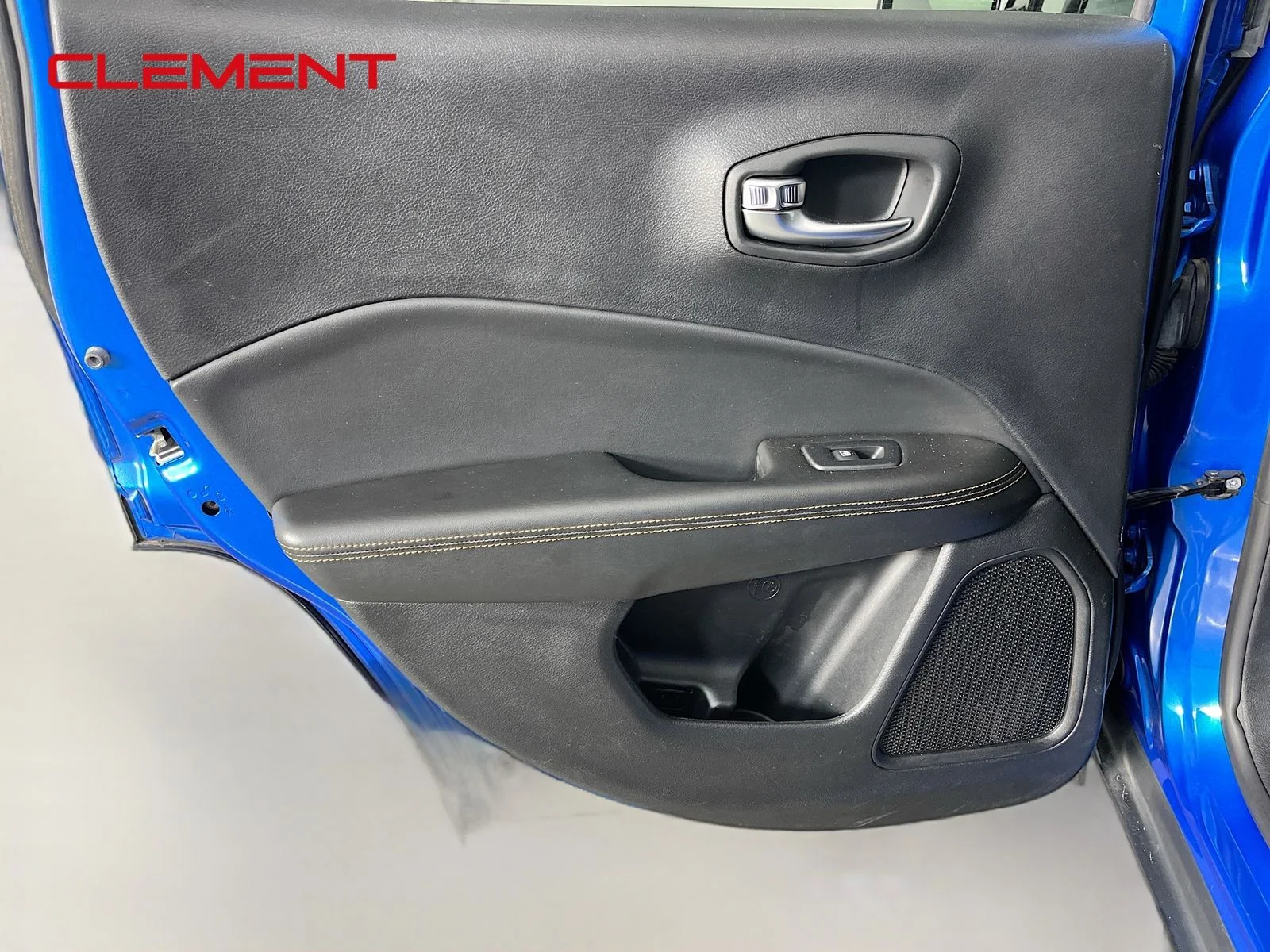 Used 2019 Blue Jeep Limited image 28