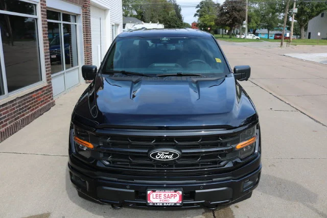 New 2026 Antimatter Blue Metallic Ford XLT image 3