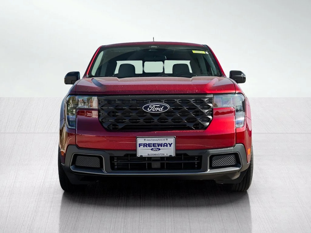 New 2026 Ruby Red Metallic Tinted Clearcoat Ford XLT image 2
