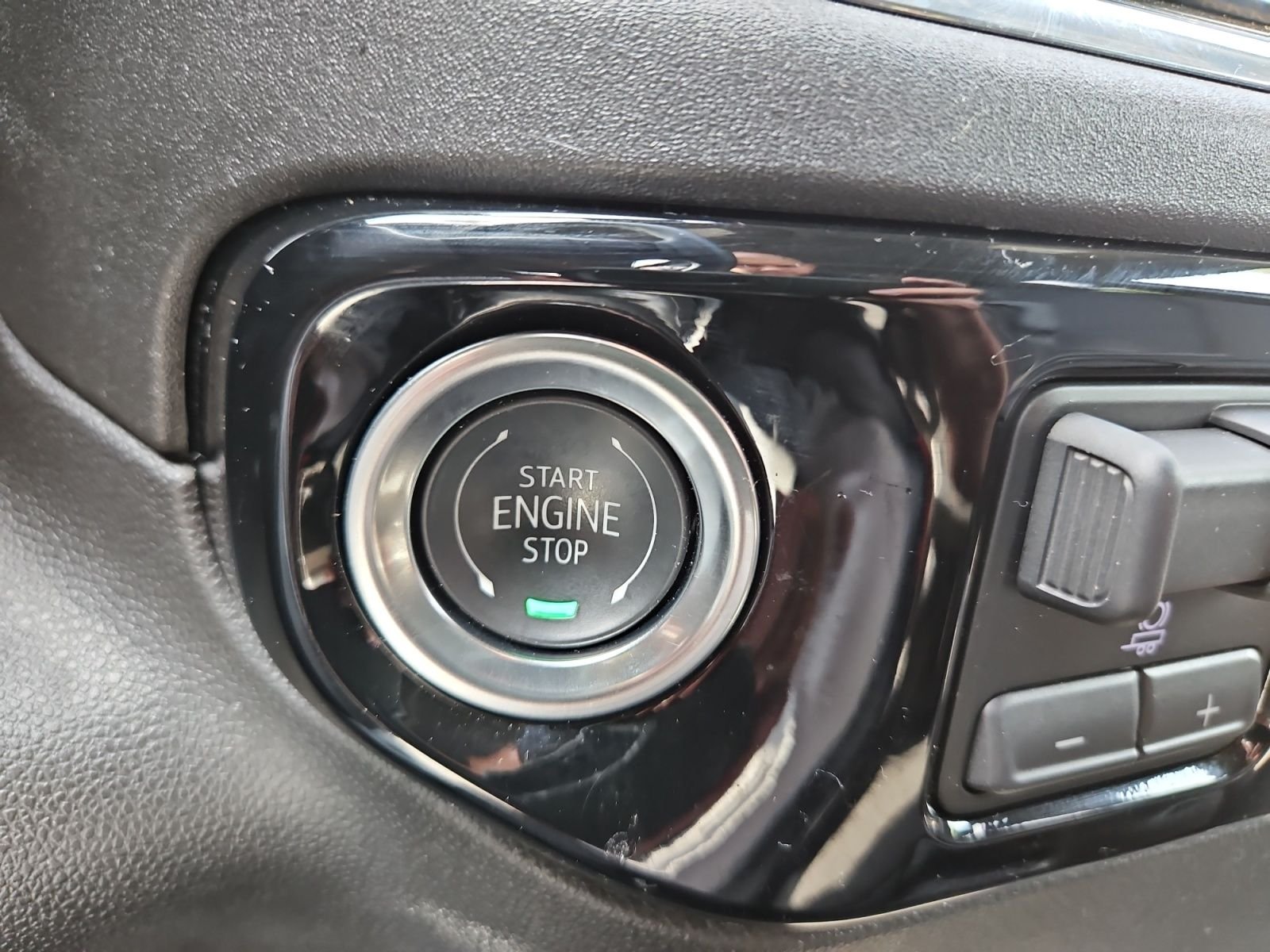 2025 Chevrolet Silverado 1500 LT - Photo 29