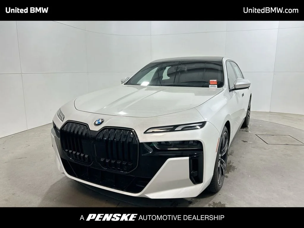Used 2025 Mineral White Metallic BMW 760i xDrive image 1