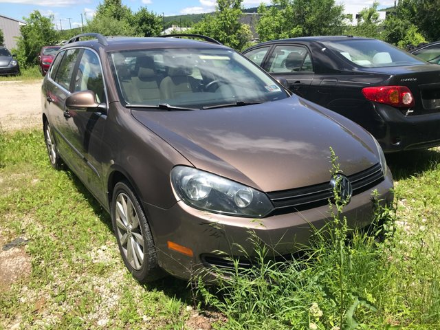 2011 Volkswagen Jetta SportWagen SE 6AT PZEV's photo