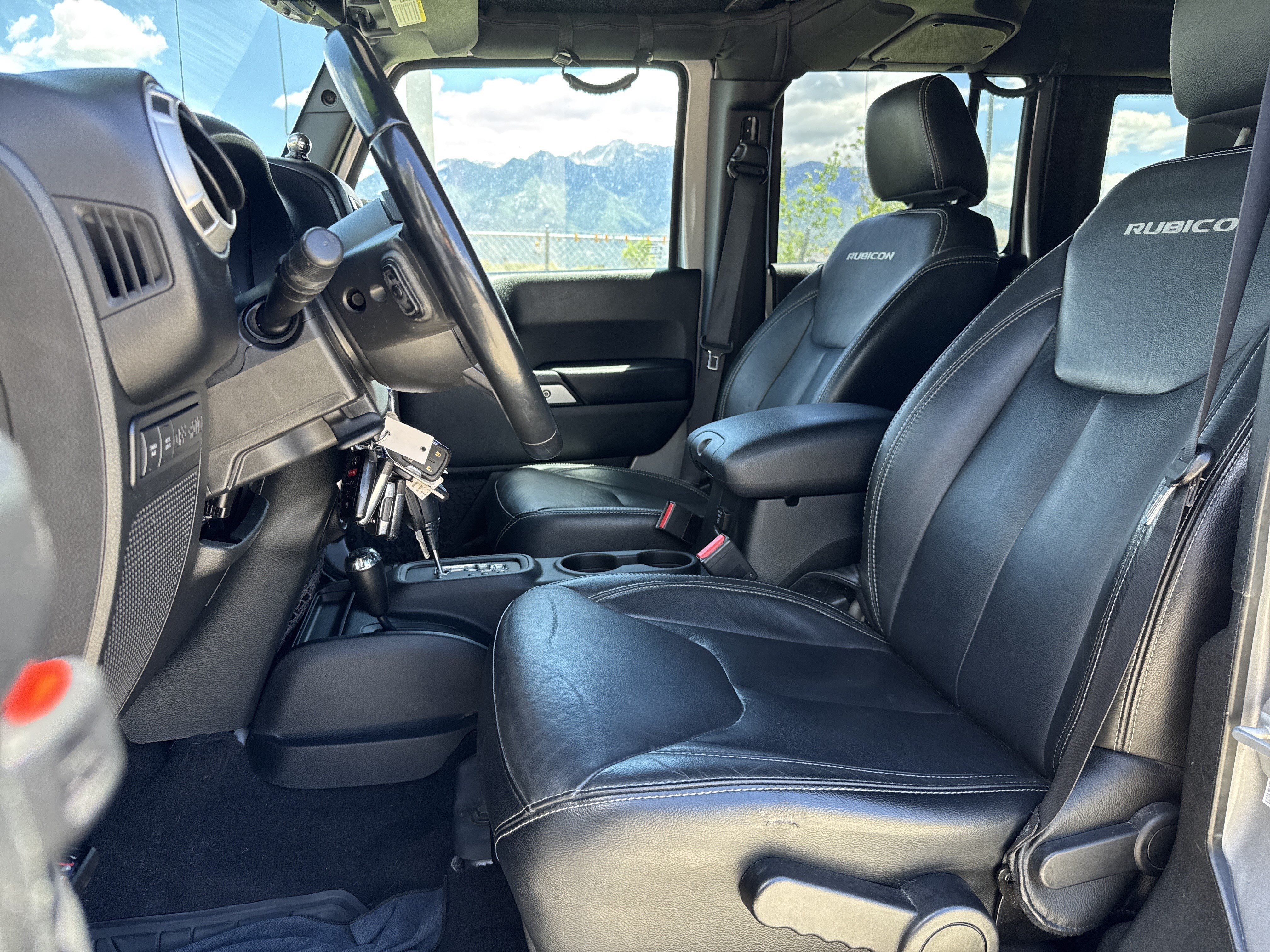Used 2018 Silver Jeep Rubicon 4x4 image 19