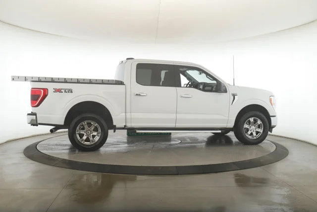 Used 2023  Ford XLT image 6
