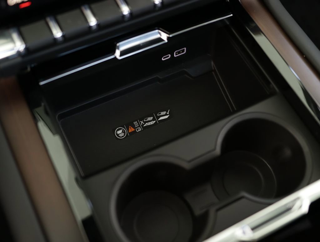 2026 GMC Yukon Denali - Photo 20
