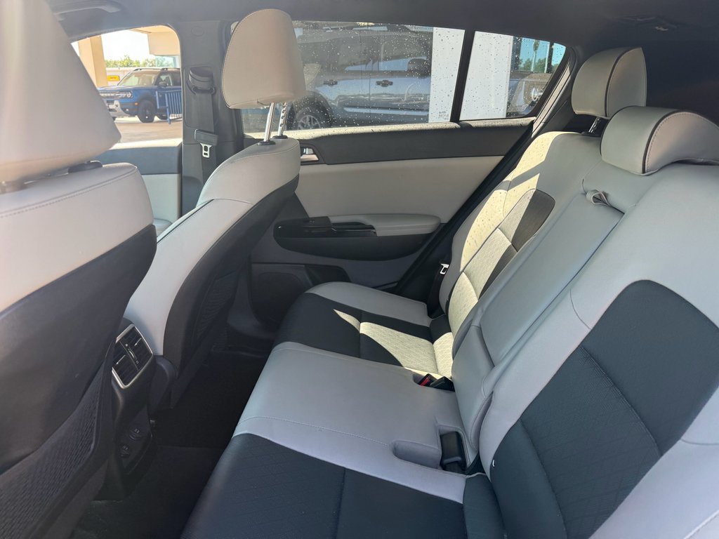 Used 2017 Black Cherry Kia SX image 4