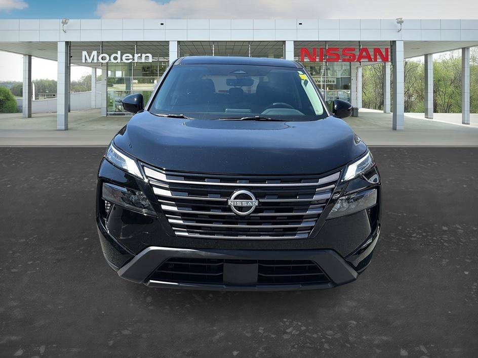 Used 2026 Super Black Nissan SV image 8