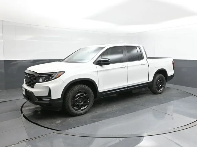2025 Honda Ridgeline TrailSport+'s photo