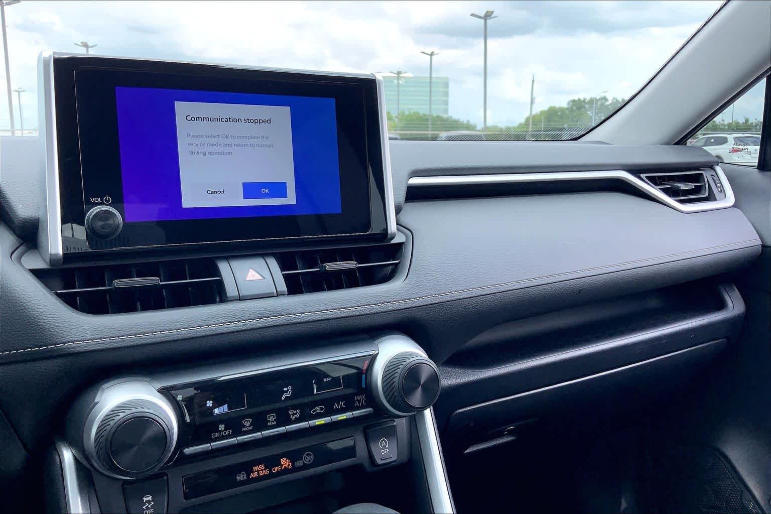 Used 2025 Silver Sky Metallic Toyota LE image 35