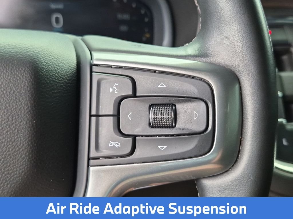 Used 2023 Gray Chevrolet Z71 image 24