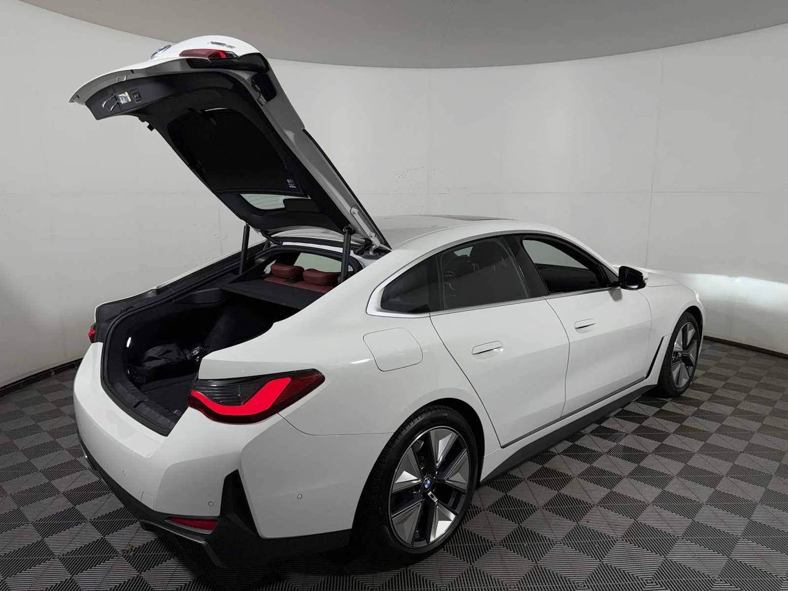 2026 BMW i4 40 - Photo 23