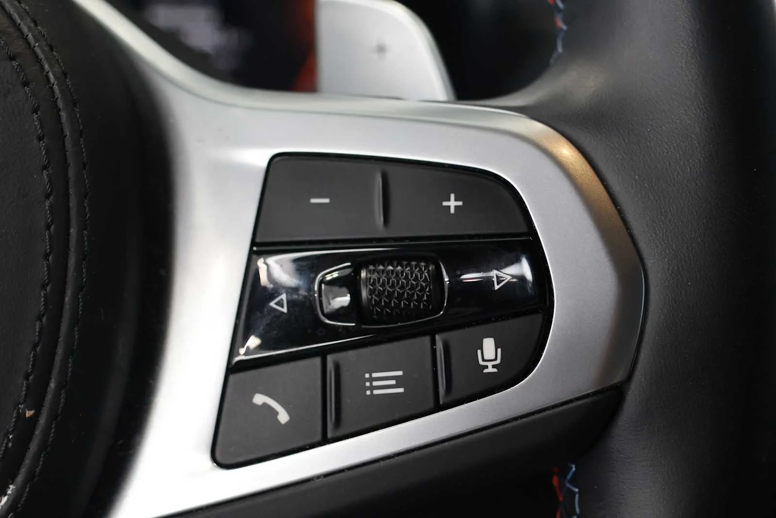 Used 2024 Brooklyn Grey Metallic BMW M40i image 23