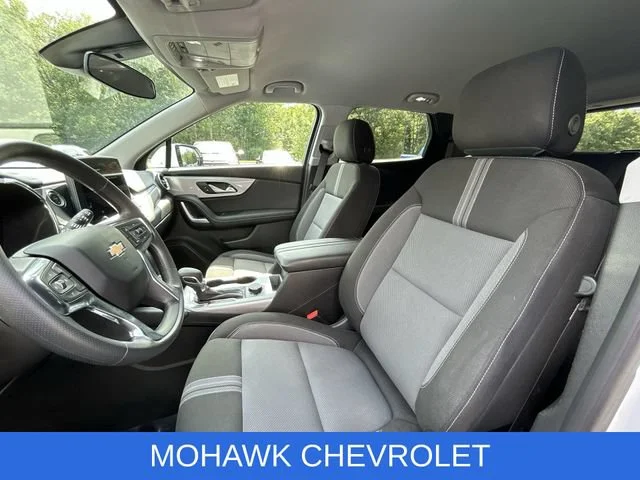 Photo 19