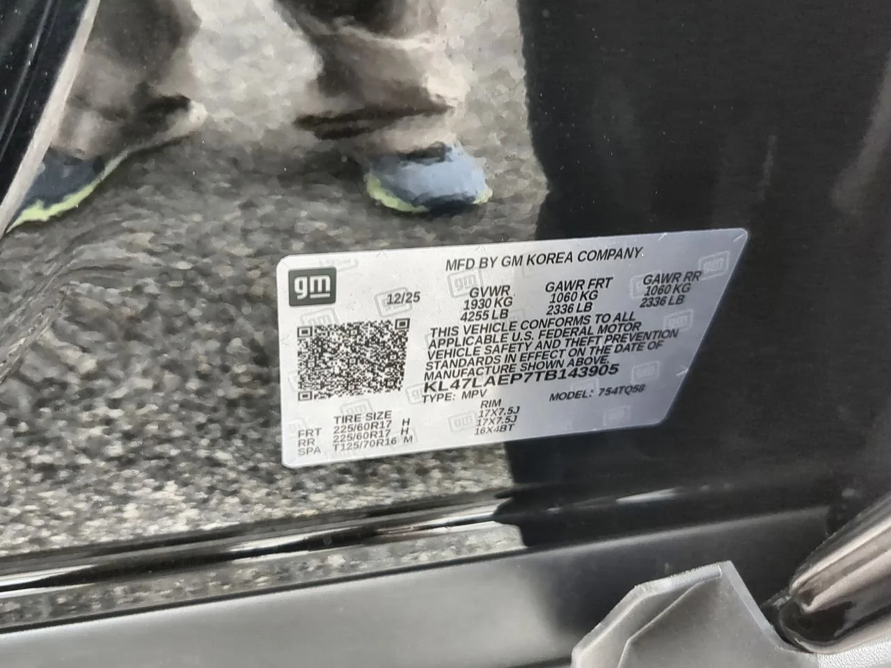 New 2026 Ebony Twilight Metallic Buick Preferred image 31