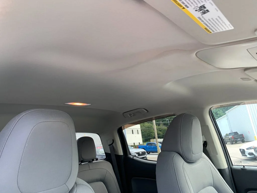 Used 2021 Blue Chevrolet Work Truck image 18